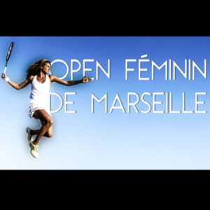 Photographie d'une joueuse de tenise avec un texe: Open Féminin de marseille